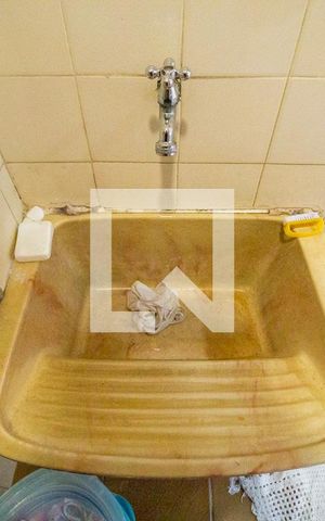Apartamento à venda com 85m², 2 quartos e 1 vaga Apartamento à venda com 85m², 2 quartos e 1 vagaLavanderia