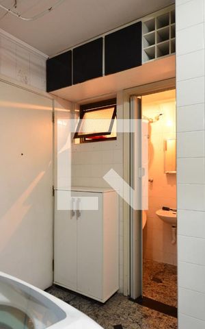 Apartamento à venda com 130m², 3 quartos e 1 vagaÁrea de Serviço