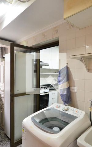 Apartamento à venda com 130m², 3 quartos e 1 vagaÁrea de Serviço