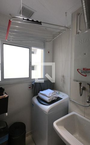 Apartamento à venda com 64m², 2 quartos e 1 vagaÁrea de Serviço
