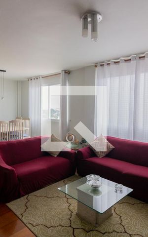 Apartamento para alugar com 120m², 3 quartos e 2 vagas Apartamento para alugar com 120m², 3 quartos e 2 vagasSala