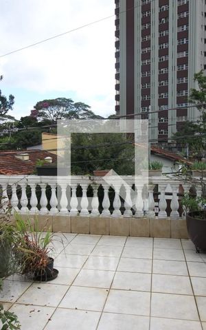 Casa para alugar com 240m², 3 quartos e 2 vagasVaranda