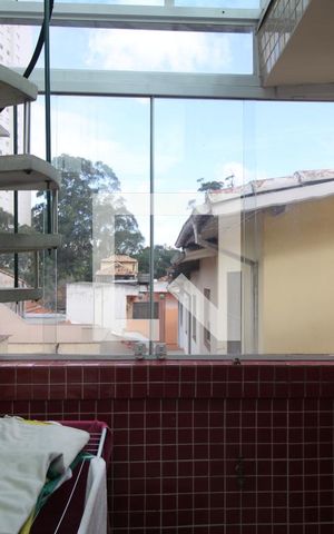 Casa para alugar com 240m², 3 quartos e 2 vagasVaranda