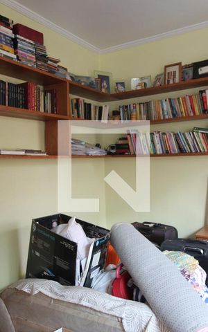 Casa para alugar com 240m², 3 quartos e 2 vagasEscritório