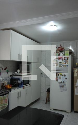 Casa para alugar com 240m², 3 quartos e 2 vagasCozinha