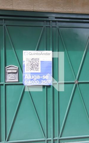 Casa para alugar com 240m², 3 quartos e 2 vagasFachada