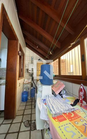 Apartamento à venda com 250m², 2 quartos e 2 vagasLavanderia