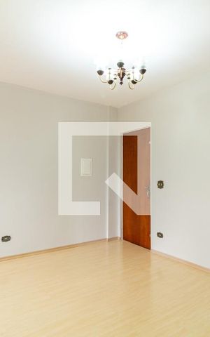 Apartamento para alugar com 74m², 2 quartos e 1 vaga Apartamento para alugar com 74m², 2 quartos e 1 vagaSala
