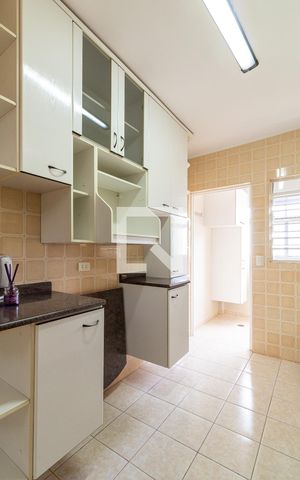 Apartamento para alugar com 74m², 2 quartos e 1 vaga Apartamento para alugar com 74m², 2 quartos e 1 vagaCozinha