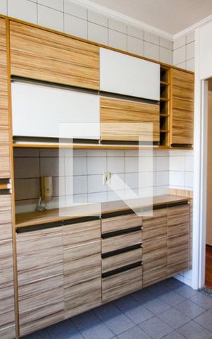 Apartamento para alugar com 67m², 2 quartos e 1 vagacozinha