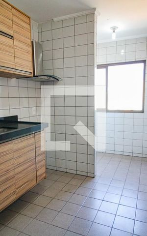 Apartamento para alugar com 67m², 2 quartos e 1 vagacozinha