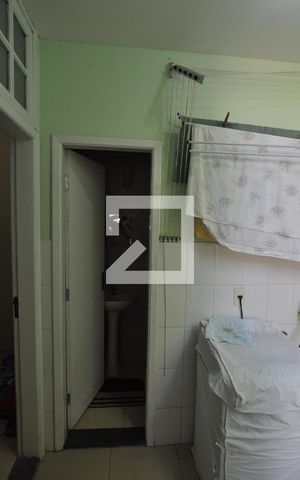 Casa de condomínio à venda com 173m², 3 quartos e 1 vagaLavanderia
