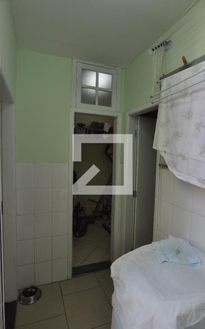 Casa de condomínio à venda com 173m², 3 quartos e 1 vagaLavanderia