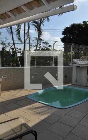Casa de condomínio à venda com 173m², 3 quartos e 1 vagaQuintal