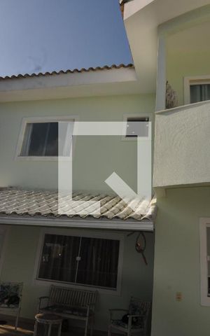 Casa de condomínio à venda com 173m², 3 quartos e 1 vagaFachada