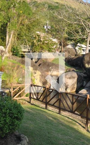 Casa de condomínio à venda com 173m², 3 quartos e 1 vagaÁrea comum