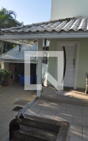 Casa de condomínio à venda com 173m², 3 quartos e 1 vagaFachada