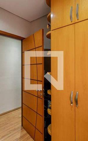 Casa à venda com 210m², 4 quartos e 4 vagas Casa à venda com 210m², 4 quartos e 4 vagasQuarto 3