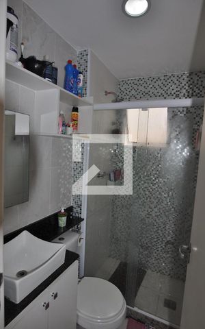 Casa à venda com 247m², 4 quartos e 4 vagasBanheiro do Corredor
