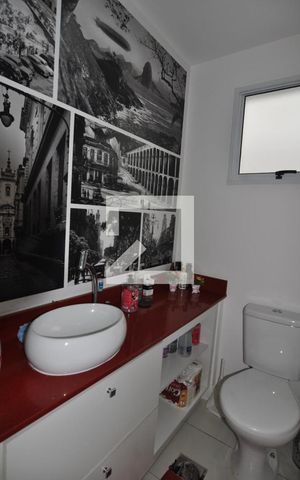 Casa à venda com 247m², 4 quartos e 4 vagasLavabo