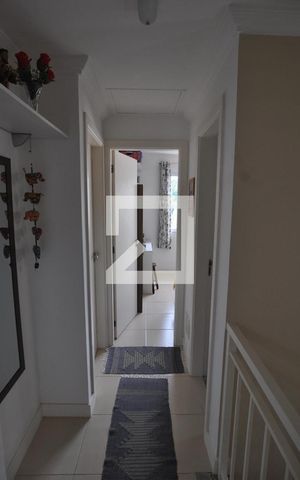 Casa à venda com 247m², 4 quartos e 4 vagasCorredor