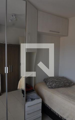 Casa à venda com 247m², 4 quartos e 4 vagasQuarto 3 - Armários