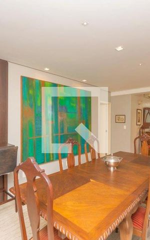 Casa à venda com 350m², 4 quartos e 4 vagas Casa à venda com 350m², 4 quartos e 4 vagasSala de Jantar