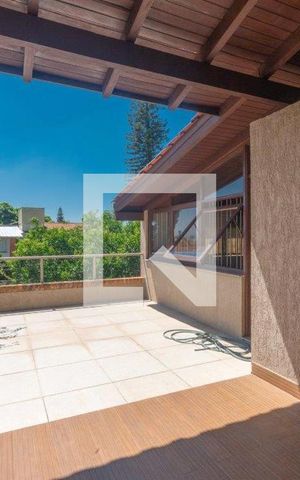 Casa à venda com 350m², 4 quartos e 4 vagas Casa à venda com 350m², 4 quartos e 4 vagasSuíte 1 - Terraço