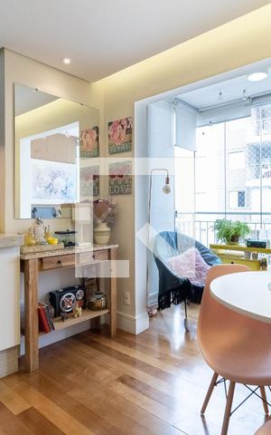 Apartamento à venda com 50m², 2 quartos e 1 vaga Apartamento à venda com 50m², 2 quartos e 1 vagaSala