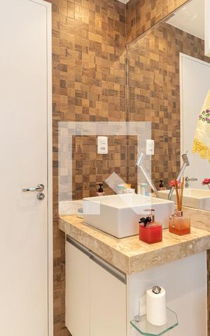 Apartamento à venda com 50m², 2 quartos e 1 vaga Apartamento à venda com 50m², 2 quartos e 1 vagaBanheiro