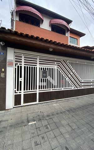 Casa à venda com 404m², 5 quartos e 4 vagasFachada da Casa