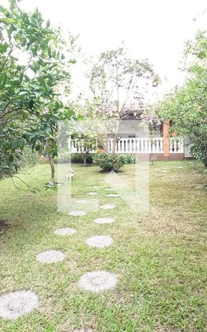 Casa à venda com 404m², 5 quartos e 4 vagasQuintal