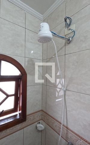 Casa à venda com 404m², 5 quartos e 4 vagasBanheiro 