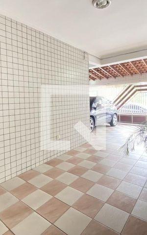 Casa à venda com 404m², 5 quartos e 4 vagasGaragem