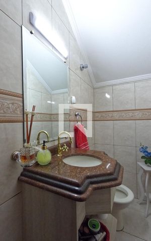 Casa à venda com 404m², 5 quartos e 4 vagasLavabo