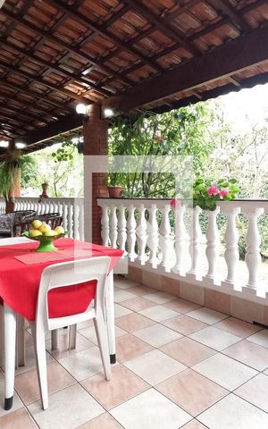 Casa à venda com 404m², 5 quartos e 4 vagasChurrasqueira