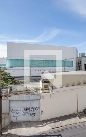 Casa à venda com 500m², 7 quartos e sem vaga Casa à venda com 500m², 7 quartos e sem vagaQuarto 4