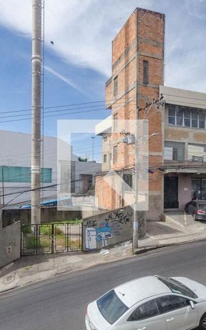 Casa à venda com 500m², 7 quartos e sem vaga Casa à venda com 500m², 7 quartos e sem vagaQuarto 8