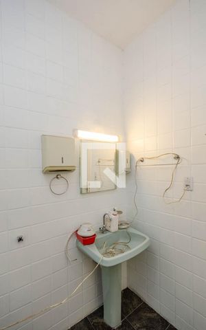 Casa à venda com 500m², 7 quartos e sem vaga Casa à venda com 500m², 7 quartos e sem vagaBanheiro