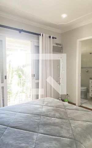 Casa de condomínio à venda com 420m², 4 quartos e 4 vagasSuíte 3