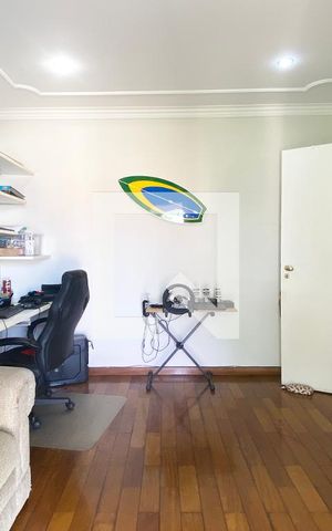 Casa de condomínio à venda com 420m², 4 quartos e 4 vagasSuíte 4