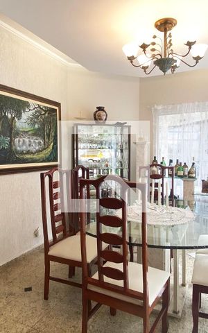 Casa de condomínio à venda com 420m², 4 quartos e 4 vagasSala de Jantar