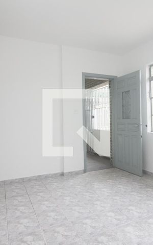 Casa à venda com 316m², 3 quartos e 4 vagasSala