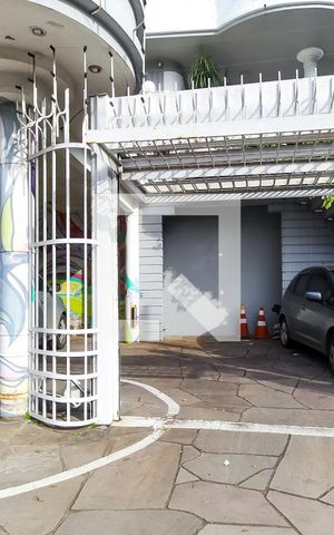 Casa à venda com 536m², 4 quartos e 2 vagasGaragem