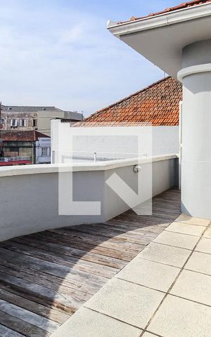 Casa à venda com 536m², 4 quartos e 2 vagasSacada sala 2