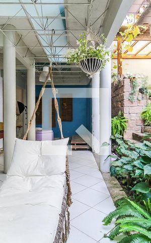 Casa à venda com 536m², 4 quartos e 2 vagasVaranda