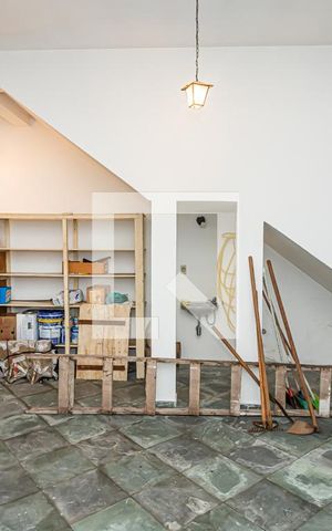 Casa à venda com 170m², 3 quartos e 3 vagas Casa à venda com 170m², 3 quartos e 3 vagasGaragem