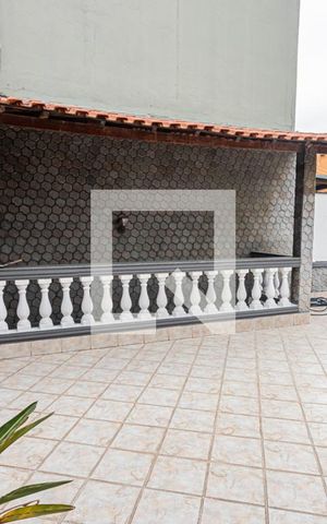 Casa à venda com 170m², 3 quartos e 3 vagas Casa à venda com 170m², 3 quartos e 3 vagasQuintal