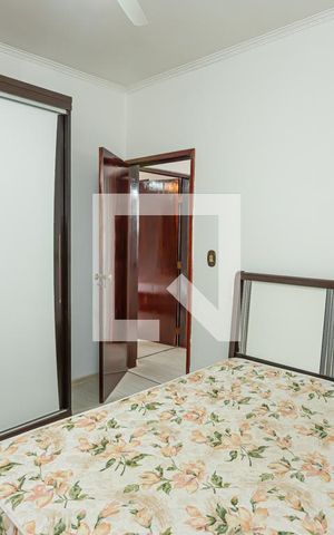Casa à venda com 170m², 3 quartos e 3 vagas Casa à venda com 170m², 3 quartos e 3 vagasQuarto 3