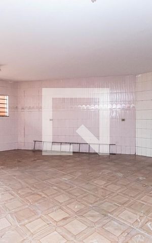 Casa à venda com 243m², 4 quartos e 3 vagas